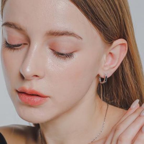 제이로렌 오닉스 사각 체인 원터치 실버귀걸이 M03814