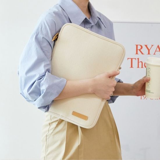 이너프 레더 랩탑백 13인치