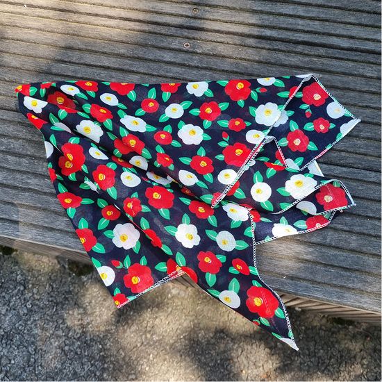 동백꽃 블랙 (손수건 스카프)