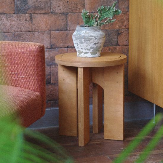  Archi stool / 아키 스툴