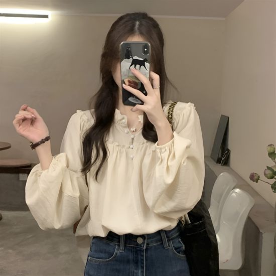 유리 콩단추 프릴 블라우스봄 여름 하객룩 페미닌