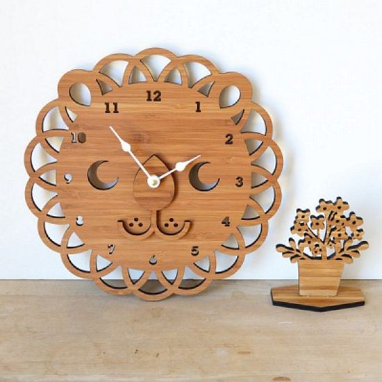 디코이랩(Decoylab) 사자얼굴 우드 무소음 벽시계