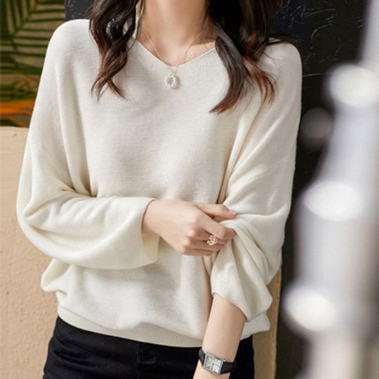 부드러운 루즈핏 골지 브이넥 니트