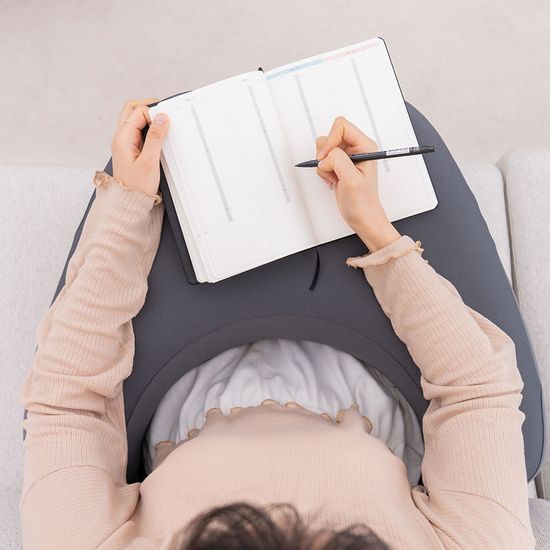  바른자세 독서 뜨개질 쿠션 노트북 레벨업쿠션170