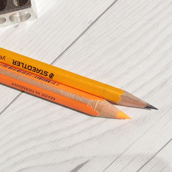 까렌다쉬 메탈 2홀 더블 마그네슘 연필깎이 476.002