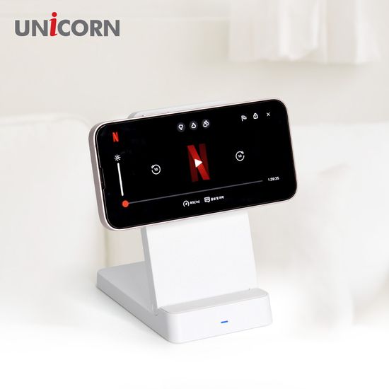 유니콘 맥세이프 무선충전기 15W 접이식 스탠드거치대