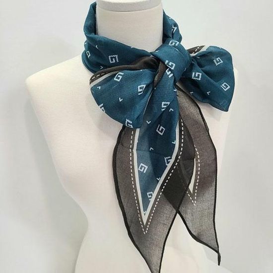 [애슬릿]영문 배색 패턴 얇은 마름모 롱 스카프