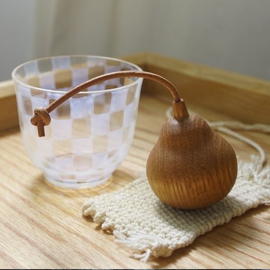 프룩투스 페이퍼 웨이트