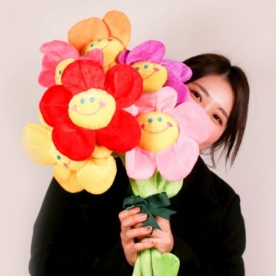 스마일꽃인형 장미 플라워 봉제 꽃 성년의날 졸업식 선물