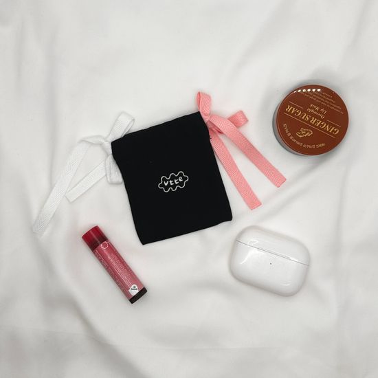 브떼 발레코어 리본 블랙 & 핑크 미니 파우치