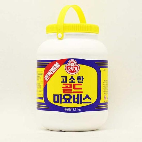 진하고 고소한 오뚜기 골드 마요네즈 3.2kg CH2025955