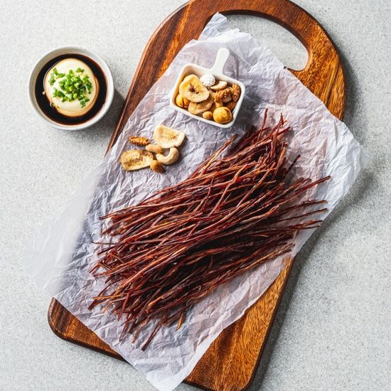 쫄깃 말랑 안주 오정 귀채 소면 쫄쫄이 블랙 500g