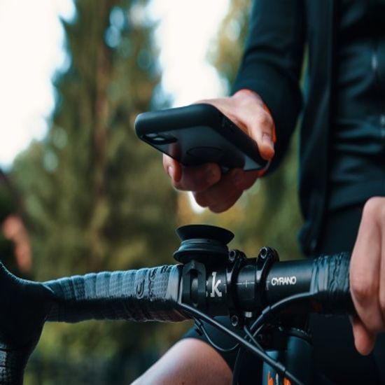 독일 피드락 진공 부착형 휴대폰 거치 자전거 거지대