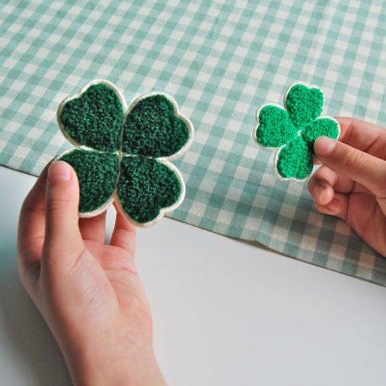 뽀글이 네잎클로버 자수 패치 와펜