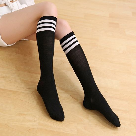 라인업 삼선 여성니삭스 블랙 무릎양말