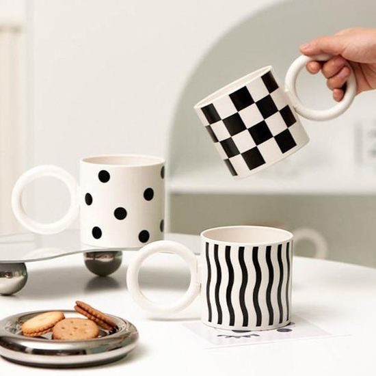 바나코 스트라이프 머그컵