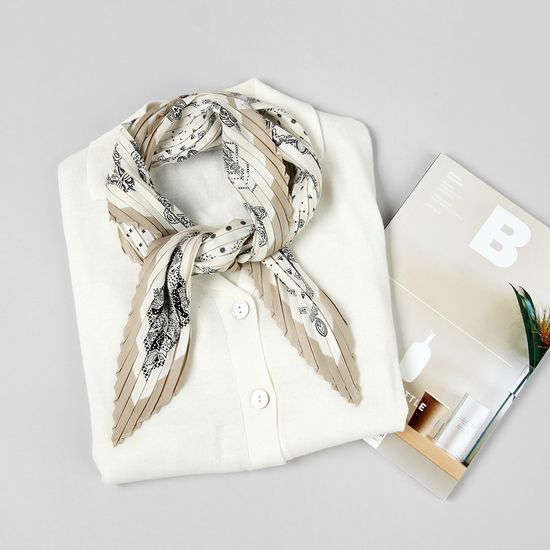 [베네]페이즐리 플리츠 스카프