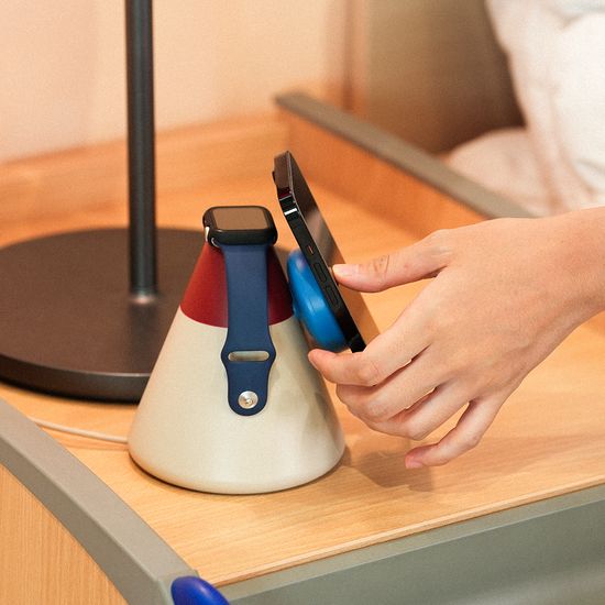 2in1 맥세이프 Qi2 고속 무선 충전기 인테리어 오브제