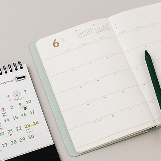 바이풀디자인 생각보관함 미디움 주간 2023