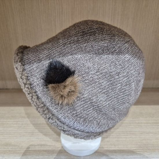 [애슬릿]밍크방울 뽀글이 니트 벙거지 중년 여성 모자