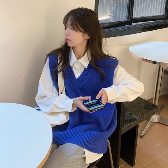 심플한 오버핏 브이넥 니트 베스트 베이직 스웨터