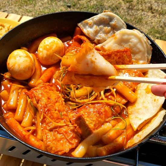 방촌떡볶이와 납작만두