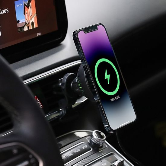 맥세이프 아이스쿨링 차량용 15W 고속무선충전 거치대