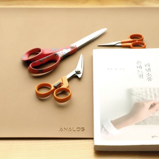 아날로그 가죽데스크매트 와이드 소프트 책상패드