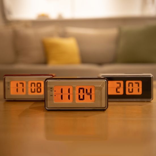 이코노미쿠스 레트로 무소음 건전지 알람 탁상 시계