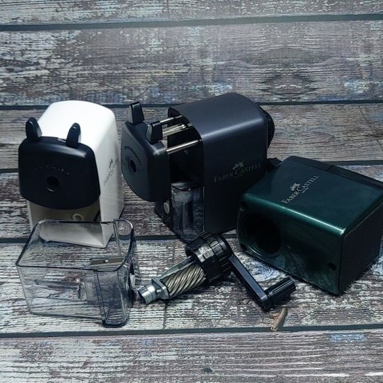 파버카스텔 강철 회전날+외날 장착 심조절 연필깎이