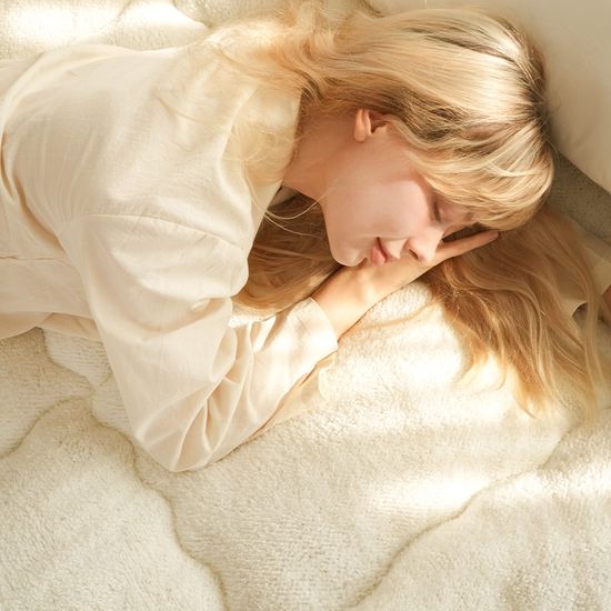 [+4도 상승!] 난방비절약 램스울 발열토퍼(+전용가방)