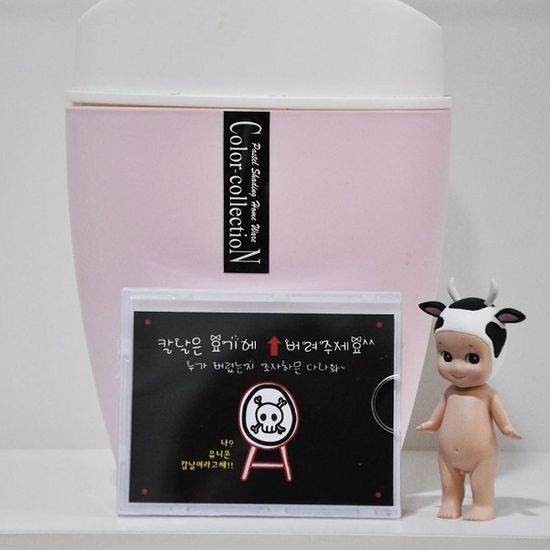 182x128mm B6 벽면부착용 POP 아크릴꽂이 P1913 1개