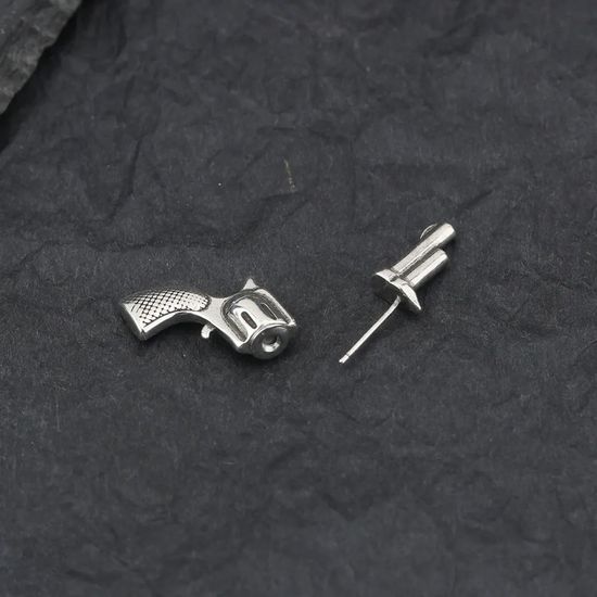 리볼버 총 권총 귀걸이 피어싱 귀찌 특이한 악세사리