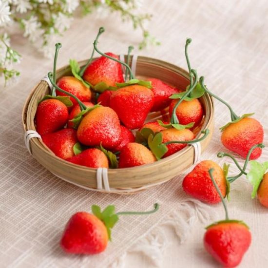 긴꼭지 딸기 모형 20개(꼭지제외 3cm)