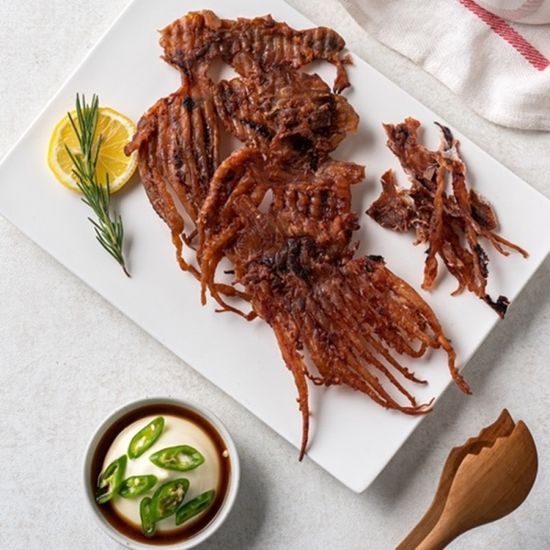 두툼하고 부드러운 맛있는 맥반석 숏다리 오징어 200g