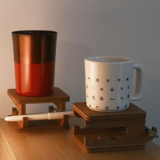 쿠오뜨 컵펜 트레이 (코스터/펜 레스트/펜 거치대)