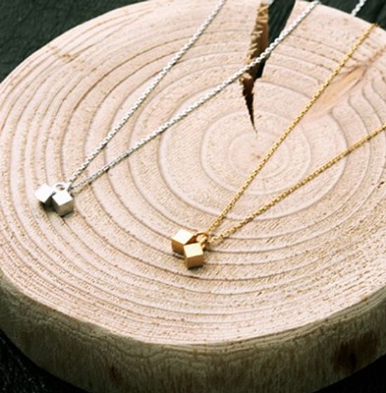 YL-Double cube necklace