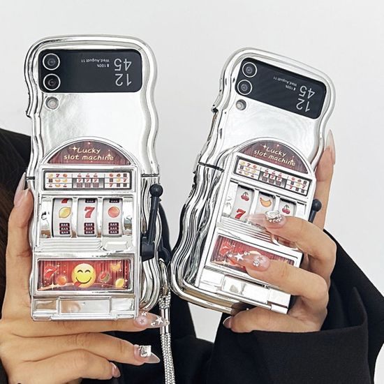 갤럭시 z플립 5 슬롯머신 거치대 실버 웨이브 케이스