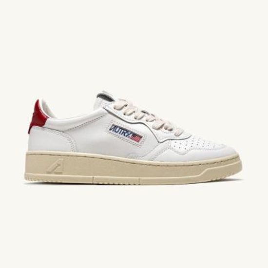오트리 메달리스트 로우 WHT/RED (AULM-LL21) 레드탭