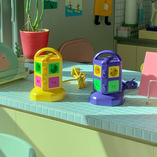 수피 비비드 컬러 디자인 멀티탭 