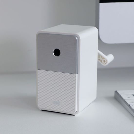 화이트 5단계 심조절 수동 연필깍이