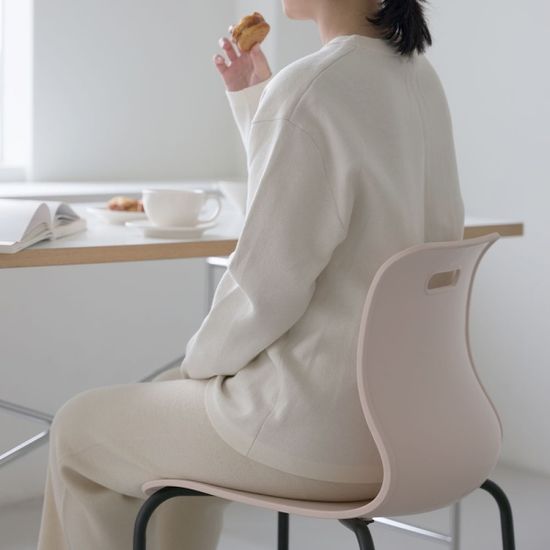 로이 플라스틱체어/포인트의자/디자인체어