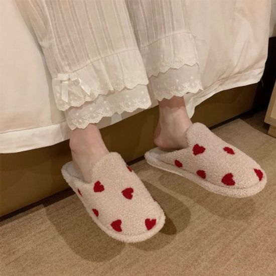 하트 뽀글이 퍼 슬리퍼 털실내화