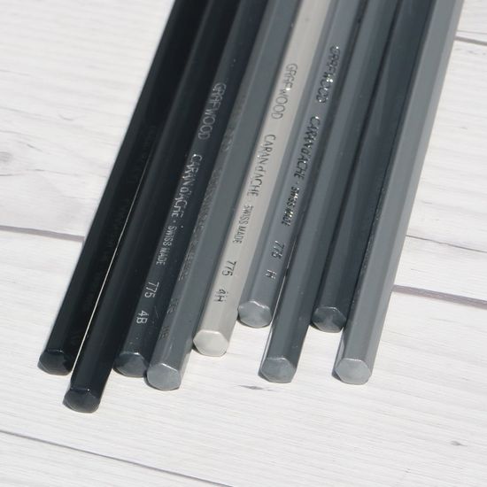 까렌다쉬 4H-8B 최고급연필 그라프우드 775(3개입)