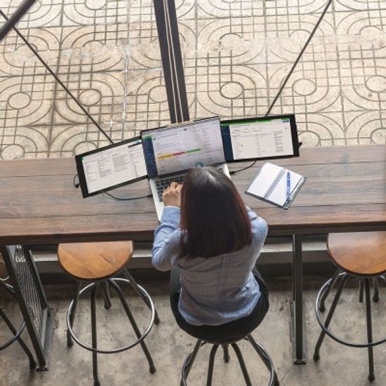 노트북 전용 듀얼/트리플 모니터 TRIO(트리오)MAX