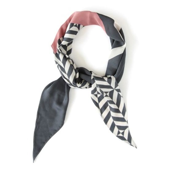 [베네]하프헤링본 마름모 스카프