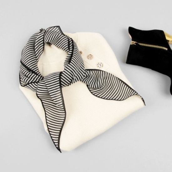 [베네]울실크 라인 마름모 스카프