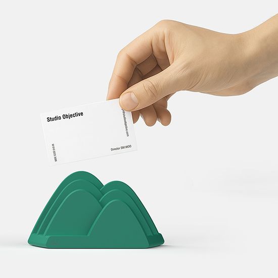 수묵화를 닮은 명함꽂이 산