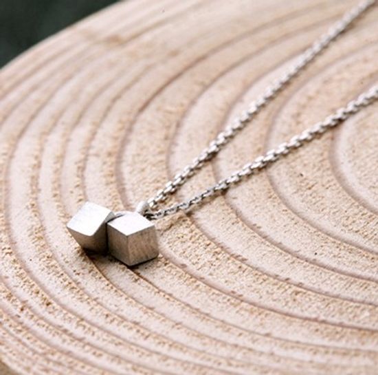 YL-Double cube necklace