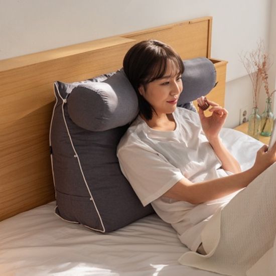포근해 삼각 등받이 쿠션